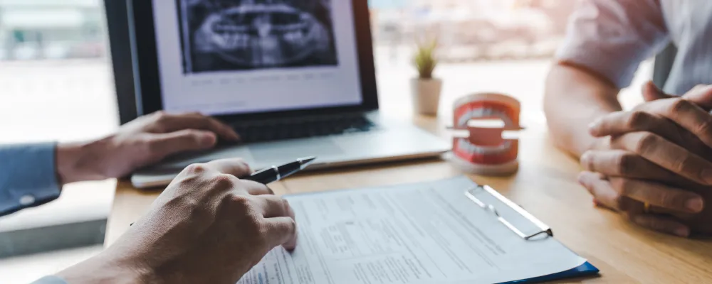 サージカルガイドを用いた「安全・確実」なインプラント